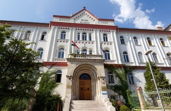 Az Egyetem megnyitja kapuit: Látogatás az Eötvös Collegiumban
